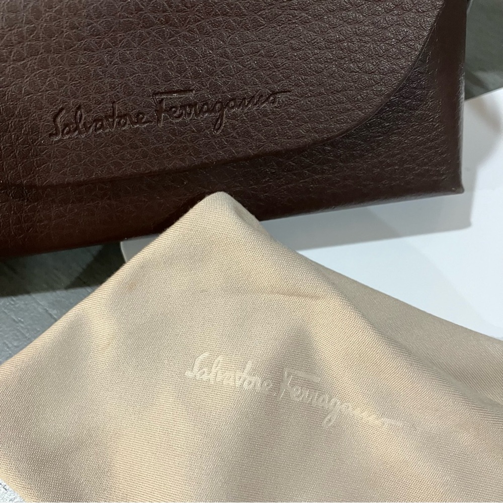 Salvator Ferragamo Elegant Brown Sunglasses - Picture 11 of 11